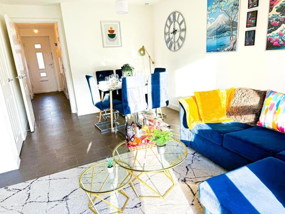 Contractors, Families, Tourists & Groups Welcome Sleeps Upto 9, Garden, Pet Allowed, Parking Included! Μπέρμιγχαμ Εξωτερικό φωτογραφία