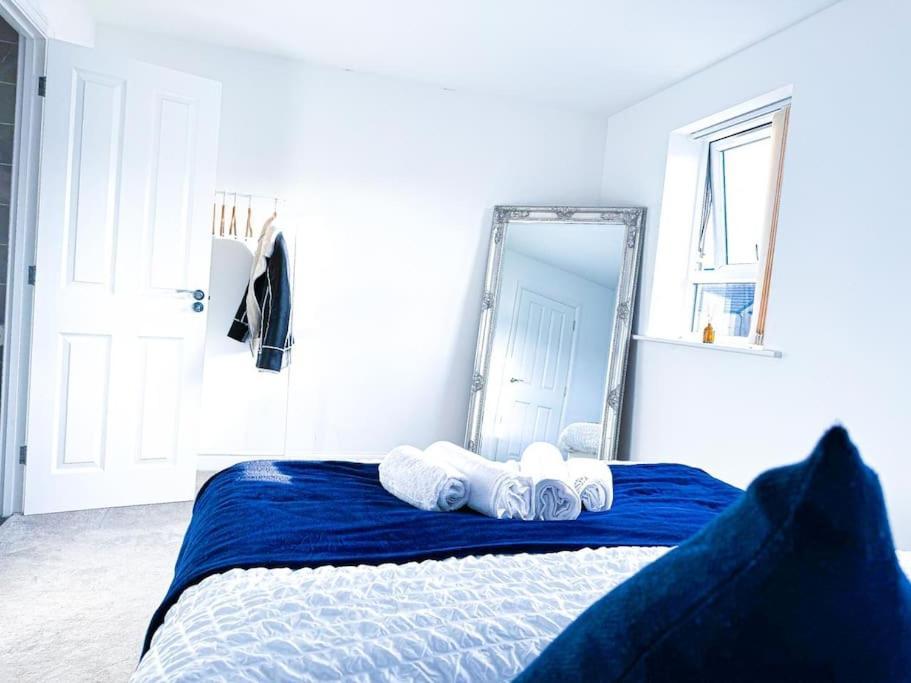 Contractors, Families, Tourists & Groups Welcome Sleeps Upto 9, Garden, Pet Allowed, Parking Included! Μπέρμιγχαμ Εξωτερικό φωτογραφία